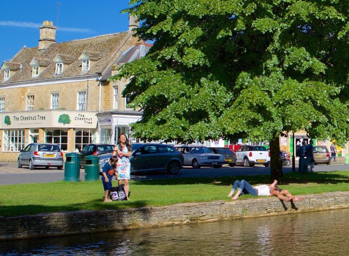 Chestnut Bed And Breakfast Bourton-on-the-Water Exteriér fotografie